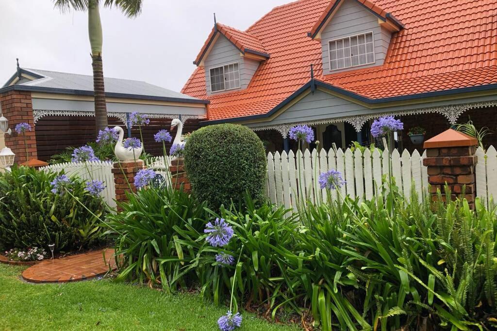Villa Mountain Living With Ocean Views Mount Tamborine Exterior foto